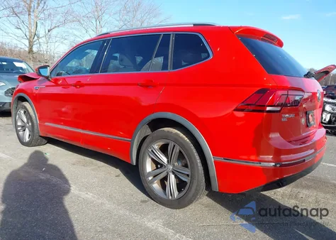 2019 Volkswagen Tiguan 2.0T Se/2.0T Sel/2.0T Sel R-Line/2.0T Sel R-Line Black из США, поврежденный, VIN 3VV2B7AX3KM017366